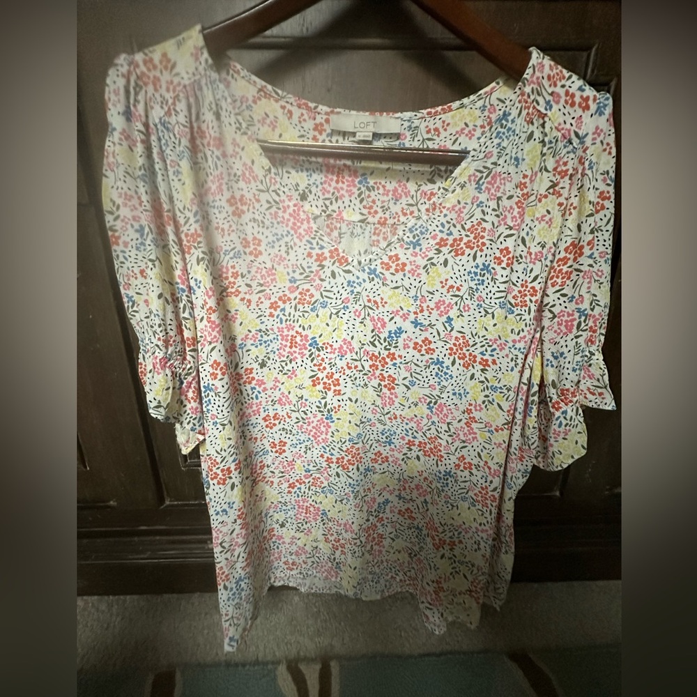 LOFT - puffy sleeve top - xl